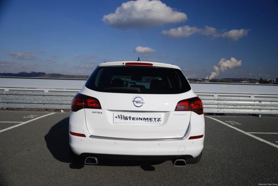  Opel Astra Sports Tourer by Steinmetz 2011 года  (фото 2 из 4)